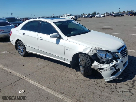 2011 Mercedes-Benz E-Class E 350 Luxury BlueTEC with VIN WDDHF2EB6BA505602, listed as a IAAI auction lot 41859128 with 114,146 mi miles. Bid and sale history available at carsss.com. Image 1.