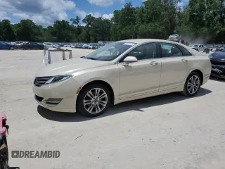 2014 Lincoln MKZ z VIN 3LN6L2G96ER817767, wystawiony jako Copart lot #56537015 z przebiegiem 127 373 mil mil oraz Szkoda całkowita • Salvage title. Historia ofert i sprzedaży dostępna na DreamBid. Obrazek 1.