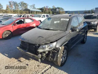 2016 Volkswagen Tiguan S z VIN WVGAV7AX6GW583901, wystawiony jako Copart lot #75401824 z przebiegiem Nie podano mil oraz Szkoda całkowita • Salvage title. Historia ofert i sprzedaży dostępna na DreamBid. Obrazek 1.