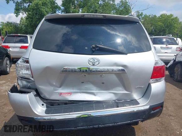 2011 Toyota Highlander Limited with VIN 5TDDK3EH4BS088031, listed as a IAAI auction lot 42515112 with 229,117 mi miles and . Bid and sale history available at DreamBid. Image 17.