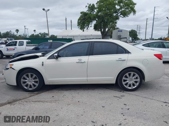 2012 Lincoln MKZ with VIN 3LNHL2GC1CR827429, listed as a IAAI auction lot 41993400 with 92,153 mi miles. Bid and sale history available at carsss.com. Image 14.