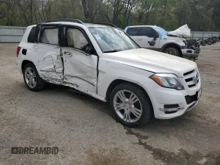 2015 Mercedes-Benz GLK GLK 350 with VIN WDCGG8JB2FG427344, listed as a Copart auction lot 50623945 with 117,351 mi miles and Salvage Title. Bid and sale history available at carsss.com. Image 4.