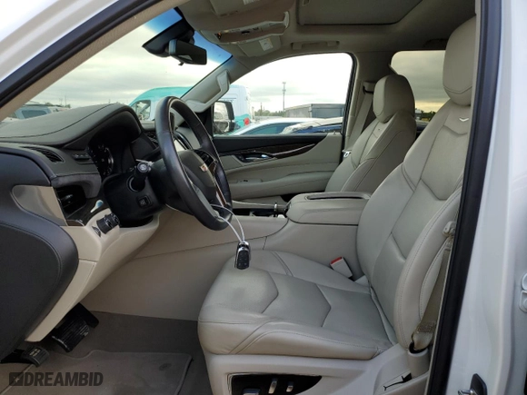 2018 Cadillac Escalade Luxury with VIN 1GYS4BKJ3JR357954, listed as a Copart auction lot 67300682 with 34,598 mi miles. Bid and sale history available at carsss.com. Image 7.
