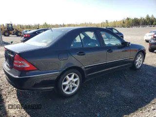 2005 Mercedes-Benz C 230 Kompressor with VIN WDBRF40J95F676990, listed as a Copart auction lot 58575345 with 211,230 mi miles and Clean title. Bid and sale history available at DreamBid. Image 3.