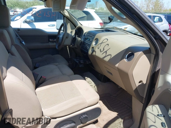 2005 Ford F-150 XLT with VIN 1FTPX14535FB40621, listed as a IAAI auction lot 42130458 with 122,764 mi miles. Bid and sale history available at carsss.com. Image 5.