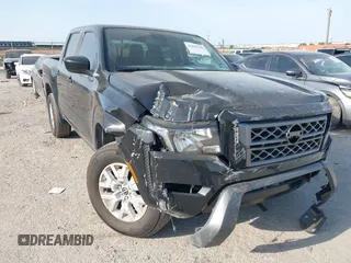 2024 Nissan Frontier SL z VIN 1N6ED1EJ5RN667709, wystawiony jako IAAI lot #42023149 z przebiegiem 3 335 mil mil oraz . Historia ofert i sprzedaży dostępna na DreamBid. Obrazek 6.