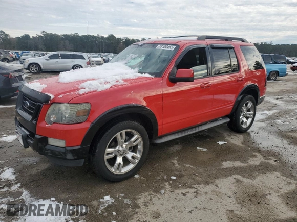 2009 Ford Explorer XLT z VIN 1FMEU63E39UA05389, wystawiony jako Copart lot #89100465 z przebiegiem 165 698 mil mil oraz Czysty tytuł • Clean title. Historia ofert i sprzedaży dostępna na DreamBid. Obrazek 1.