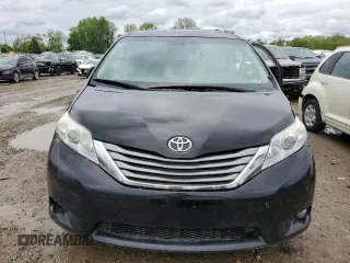 2012 Toyota Sienna XLE AAS z VIN 5TDYK3DC7CS263011, wystawiony jako Copart lot #58335465 z przebiegiem 229 319 mil mil oraz Czysty tytuł • Clean title. Historia ofert i sprzedaży dostępna na DreamBid. Obrazek 5.