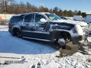 2010 Cadillac Escalade ESV Luxury z VIN 1GYUKHEF5AR156159, wystawiony jako Copart lot #41817085 z przebiegiem 308 631 mil mil oraz Nie do naprawy. Historia ofert i sprzedaży dostępna na DreamBid. Obrazek 4.
