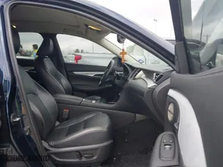 2019 Infiniti QX50 LUXE with VIN 3PCAJ5M32KF118445, listed as a IAAI auction lot 41508810 with 130,623 mi miles. Bid and sale history available at carsss.com. Image 5.
