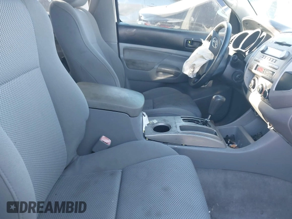 2008 Toyota Tacoma PreRunner with VIN 3TMJU62N58M062894, listed as a IAAI auction lot 41231086 with 300,671 mi miles. Bid and sale history available at carsss.com. Image 5.