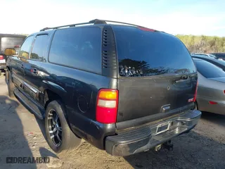 2003 GMC Yukon XL SLT with VIN 3GKFK16Z53G212509, listed as a IAAI auction lot 41858435 with 191,345 mi miles. Bid and sale history available at carsss.com. Image 3.
