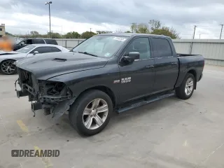 2015 Ram 1500 Sport z VIN 1C6RR6MT3FS722541, wystawiony jako Copart lot #77634394 z przebiegiem 215 308 mil mil oraz Szkoda całkowita • Salvage title. Historia ofert i sprzedaży dostępna na DreamBid. Obrazek 1.