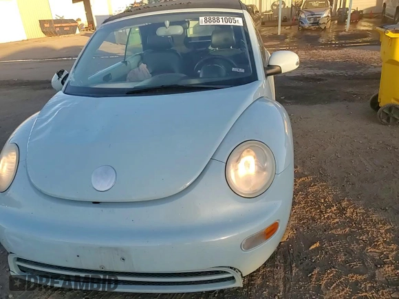 2004 Volkswagen Beetle GL with VIN 3VWBM31Y04M353115, listed as a Copart auction lot 88881005 with 123,870 mi miles and Salvage Title. Bid and sale history available at DreamBid. Image 13.