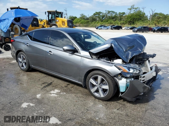 2020 Nissan Altima 2.5 SV with VIN 1N4BL4DV5LC277765, listed as a Copart auction lot 52359605 with 101,210 mi miles and Non Repairable. Bid and sale history available at carsss.com. Image 4.