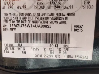 2004 Ford Explorer Limited z VIN 1FMZU75W14UA80825, wystawiony jako IAAI lot #42091460 z przebiegiem 185 148 mil mil oraz . Historia ofert i sprzedaży dostępna na DreamBid. Obrazek 9.