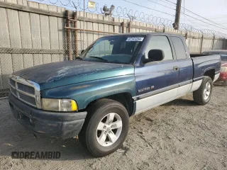 2001 Dodge 1500 z VIN 3B7HC13Z01G185772, wystawiony jako Copart lot #87141294 z przebiegiem 190 550 mil mil oraz Czysty tytuł • Clean title. Historia ofert i sprzedaży dostępna na DreamBid. Obrazek 1.