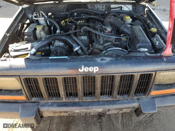 2001 Jeep Cherokee Sport with VIN 1J4FF48S01L626387, listed as a Copart auction lot 48477955 with 262,178 mi miles and Clean Title. Bid and sale history available at carsss.com. Image 12.