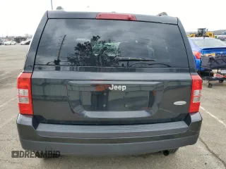 2014 Jeep Patriot Latitude with VIN 1C4NJPFB8ED674112, listed as a Copart auction lot 50460065 with 107,350 mi miles and Salvage Title. Bid and sale history available at carsss.com. Image 6.
