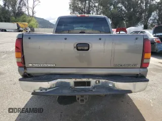 2000 Chevrolet Silverado 1500 with VIN 2GCEC19W0Y1389281, listed as a Copart auction lot 51279665 with 186,773 mi miles and Clean Title. Bid and sale history available at DreamBid. Image 6.