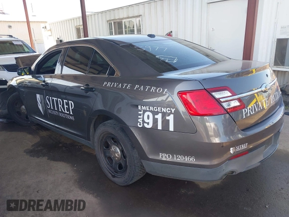 2015 Ford Police Interceptor z VIN 1FAHP2MK6FG175977, wystawiony jako IAAI lot #41992411 z przebiegiem 157 029 mil mil oraz . Historia ofert i sprzedaży dostępna na DreamBid. Obrazek 3.