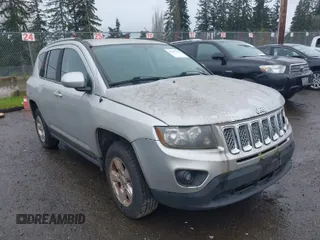 2014 Jeep Compass Latitude with VIN 1C4NJCEAXED522723, listed as a IAAI auction lot 41907230 with 98,252 mi miles. Bid and sale history available at carsss.com. Image 1.