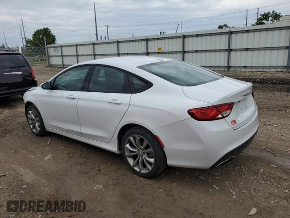 2015 Chrysler 200 S with VIN 1C3CCCBB2FN566004, listed as a Copart auction lot 61148745 with 120,397 mi miles and Clean title. Bid and sale history available at DreamBid. Image 2.
