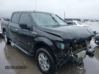 2015 Ford F-150 XLT with VIN 1FTEW1EGXFKD34324, listed as a IAAI auction lot 41901462 with 186,489 mi miles. Bid and sale history available at carsss.com. Image 1.