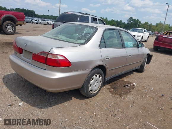 1998 Honda Accord LX z VIN 1HGCG5645WA044595, wystawiony jako IAAI lot #40073268 z przebiegiem 197 055 mil mil oraz . Historia ofert i sprzedaży dostępna na DreamBid. Obrazek 4.