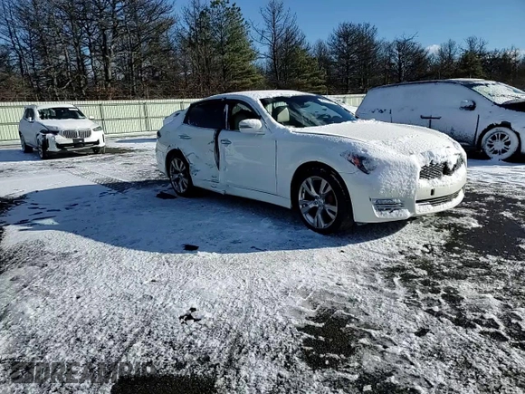 2013 Infiniti M z VIN JN1BY1AR9DM603034, wystawiony jako Copart lot #88311885 z przebiegiem Nie podano mil oraz Nie do naprawy • Non repairable. Historia ofert i sprzedaży dostępna na DreamBid. Obrazek 10.