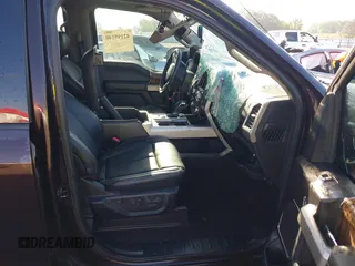 2020 Ford F-150 XL z VIN 1FTEW1E4XLKD05617, wystawiony jako IAAI lot #42199140 z przebiegiem 50 889 mil mil oraz . Historia ofert i sprzedaży dostępna na DreamBid. Obrazek 5.