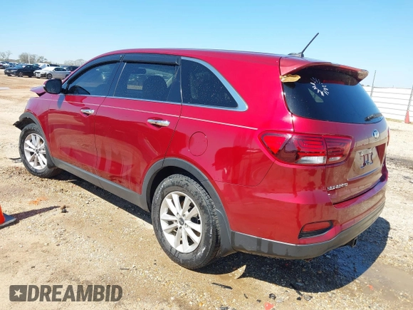 2020 Kia Sorento LX with VIN 5XYPG4A31LG684906, listed as a IAAI auction lot 41760413 with 100,486 mi miles. Bid and sale history available at carsss.com. Image 3.