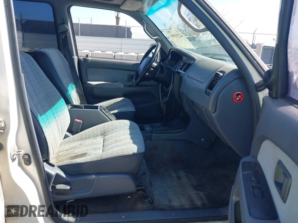 1996 Toyota 4Runner SR5 z VIN JT3GN86R2T0008842, wystawiony jako IAAI lot #42291809 z przebiegiem 204 218 mil mil oraz . Historia ofert i sprzedaży dostępna na DreamBid. Obrazek 5.