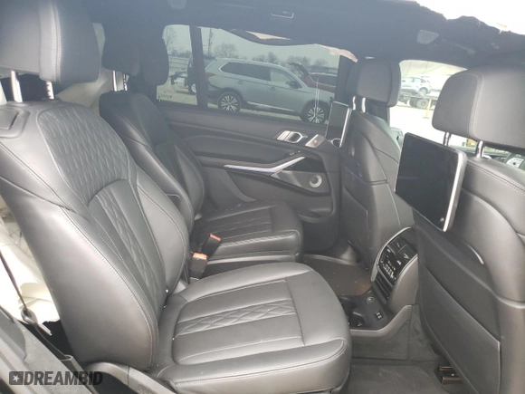 2021 BMW X7 ALPINA XB7 with VIN 5UXCX6C16M9F12347, listed as a Copart auction lot 43182975 with 33,065 mi miles and Salvage Title. Bid and sale history available at carsss.com. Image 11.