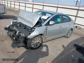 2018 Hyundai Accent SE with VIN 3KPC24A3XJE021924, listed as a IAAI auction lot 41562577 with 83,596 mi miles. Bid and sale history available at carsss.com. Image 17.