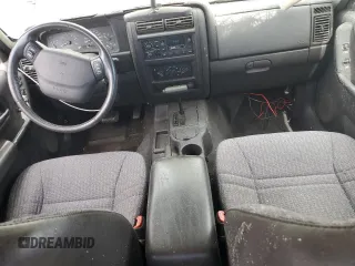 2001 Jeep Cherokee Sport с VIN 1J4FT48S21L607090, выставлен на аукционе Copart как лот 50123995 с пробегом 146 120 миль миль и Списание • Salvage title. История ставок и продаж доступна на DreamBid. Изображение 8.