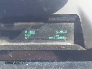 2007 Toyota Prius z VIN JTDKB20U877599684, wystawiony jako IAAI lot #42347217 z przebiegiem 276 996 mil mil oraz . Historia ofert i sprzedaży dostępna na DreamBid. Obrazek 7.