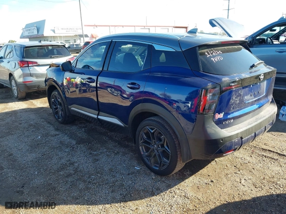 2025 Nissan Kicks SR with VIN 3N8AP6DA8SL325950, listed as a IAAI auction lot 41356612 with 545 mi miles. Bid and sale history available at carsss.com. Image 3.