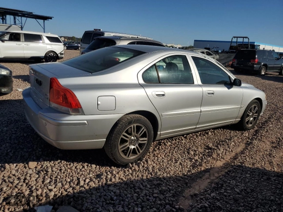 2006 Volvo S60 2.5L Turbo with VIN YV1RH592862506796, listed as a Copart auction lot 76845154 with 184,041 mi miles and Clean Title. Bid and sale history available at carsss.com. Image 3.