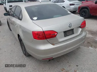 2013 Volkswagen Jetta SE z VIN 3VWDP7AJXDM239102, wystawiony jako IAAI lot #42306088 z przebiegiem 189 620 mil mil oraz . Historia ofert i sprzedaży dostępna na DreamBid. Obrazek 3.