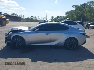 2024 Lexus IS 350 F Sport z VIN JTHGZ1B25R5078605, wystawiony jako IAAI lot #42130150 z przebiegiem 10 540 mil mil oraz . Historia ofert i sprzedaży dostępna na DreamBid. Obrazek 14.