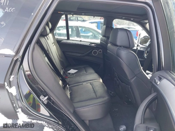 2013 BMW X5 M with VIN 5YMGY0C56D0C11671, listed as a IAAI auction lot 41472845 with NaN miles. Bid and sale history available at carsss.com. Image 8.