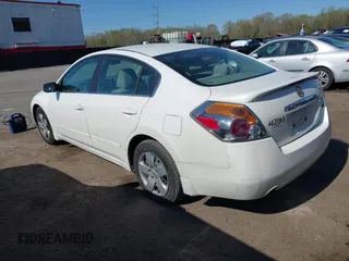 2007 Nissan Altima 2.5 S with VIN 1N4AL21E57N407946, listed as a IAAI auction lot 42003105 with 171,030 mi miles. Bid and sale history available at carsss.com. Image 3.