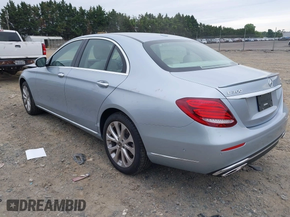 2018 Mercedes-Benz E 300 with VIN WDDZF4KB3JA385504, listed as a IAAI auction lot 42340289 with 15,336 mi miles and . Bid and sale history available at DreamBid. Image 3.