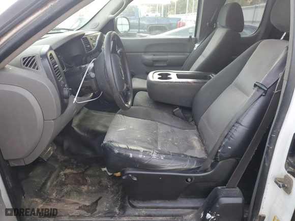 2008 Chevrolet Silverado 1500 Work Truck with VIN 1GCEC19X18Z195861, listed as a Copart auction lot 42697685 with 113,782 mi miles and Salvage Title. Bid and sale history available at carsss.com. Image 7.