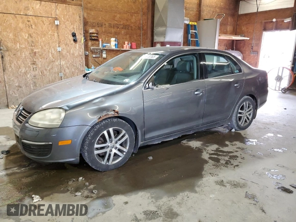 2006 Volkswagen Jetta 2.5L with VIN 3VWSF71K56M783559, listed as a Copart auction lot 48815365 with 185,353 mi miles and Salvage title. Bid and sale history available at DreamBid. Image 1.