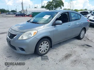 2012 Nissan Versa SV с VIN 3N1CN7AP7CL857736, выставлен на аукционе IAAI как лот 42551017 с пробегом 237 397 миль миль и . История ставок и продаж доступна на DreamBid. Изображение 2.