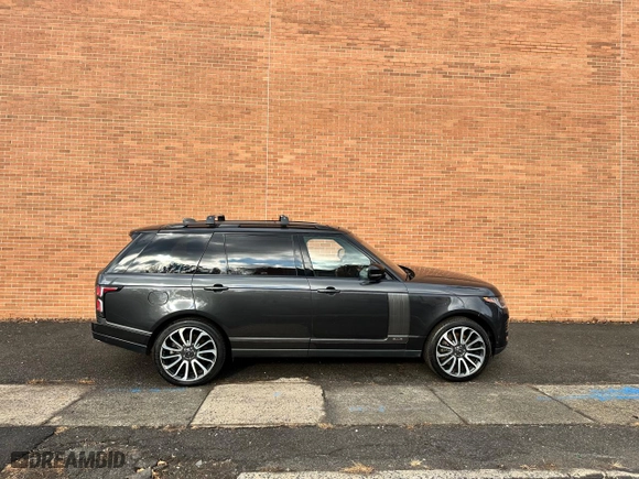 2020 Land Rover Range Rover with VIN SALGS5SE6LA588346, listed as a Copart auction lot 81150904 with 47,444 mi miles and Salvage Title. Bid and sale history available at carsss.com. Image 3.