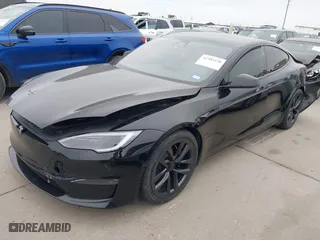 2022 Tesla Model S with VIN 5YJSA1E50NF483255, listed as a IAAI auction lot 41383238 with 19,017 mi miles. Bid and sale history available at carsss.com. Image 17.