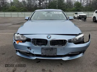 2014 BMW 3 Series 328i xDrive z VIN WBA3B5C58EP542888, wystawiony jako Copart lot #59136015 z przebiegiem 77 954 mil mil oraz Szkoda całkowita • Salvage title. Historia ofert i sprzedaży dostępna na DreamBid. Obrazek 5.
